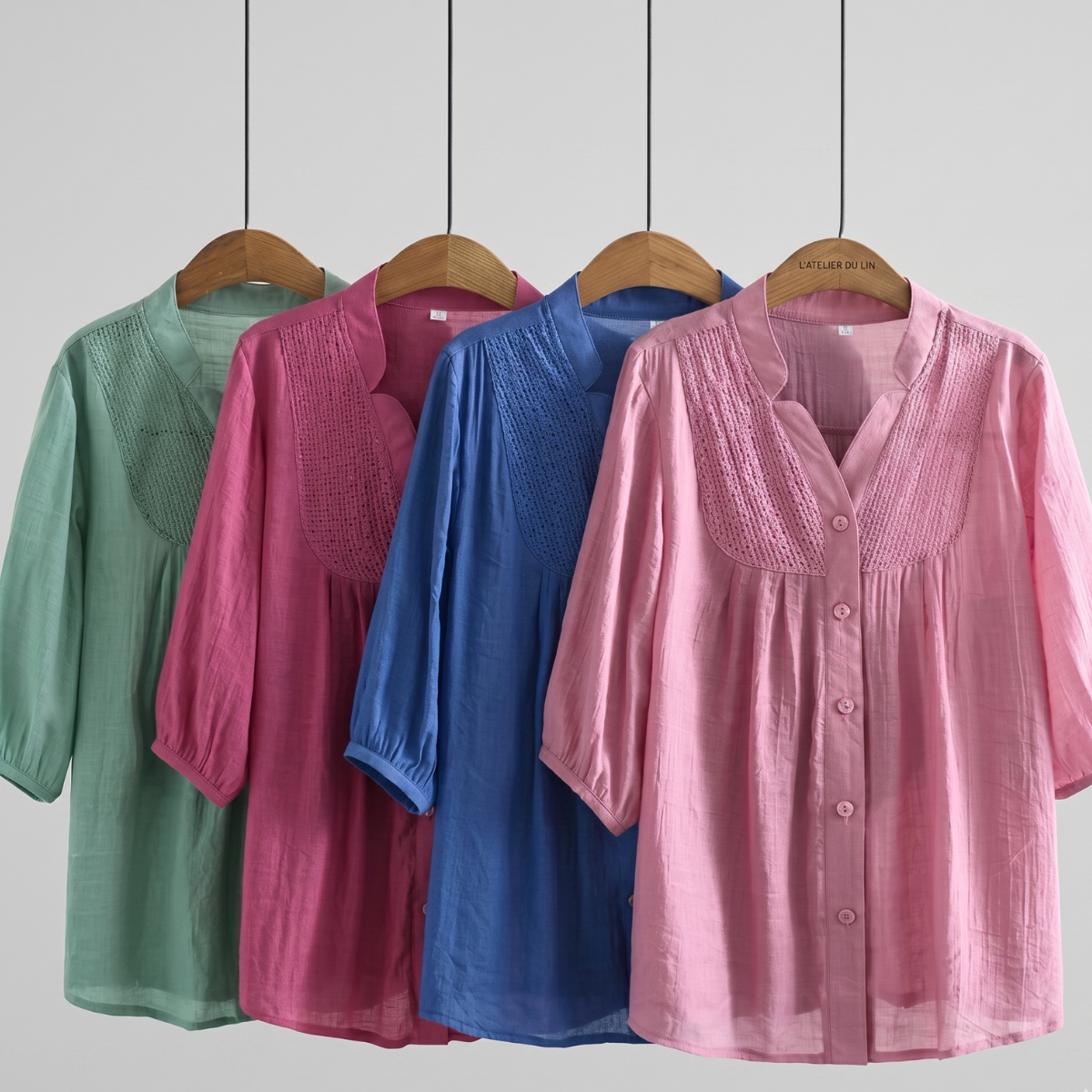 Camisa Feminina Julie™ com Manga 3/4 e Detalhe Renda - Conforto, Elegância e Versatilidade para Todas as Ocasiões!
